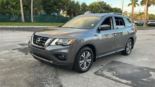 2020 Nissan Pathfinder SV