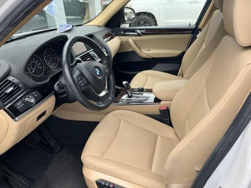 White Metallic 2017 BMW X3 xDrive28i