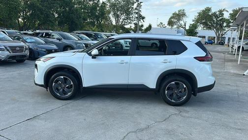 2025 Nissan Rogue SV