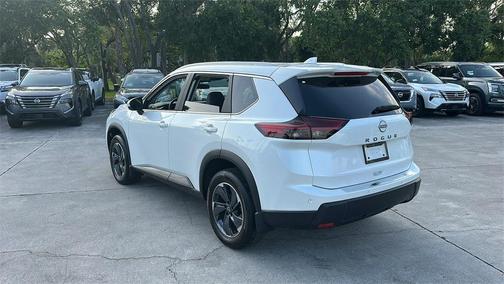 2025 Nissan Rogue SV