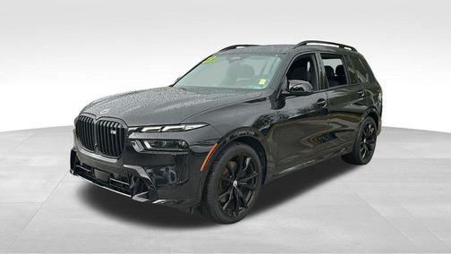 2023 BMW X7 M60i