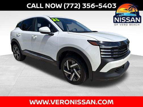 Aspen White Tri 2025 Nissan Kicks SV