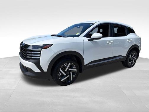 Aspen White Tri 2025 Nissan Kicks SV