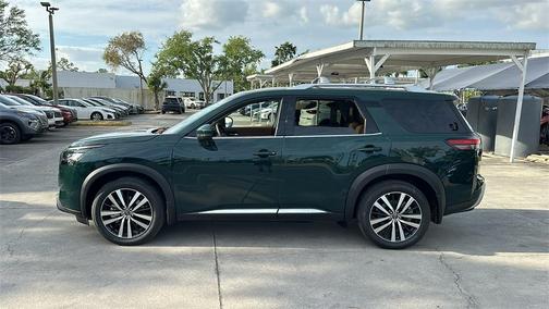 2025 Nissan Pathfinder Platinum