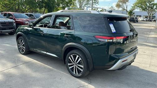 2025 Nissan Pathfinder Platinum