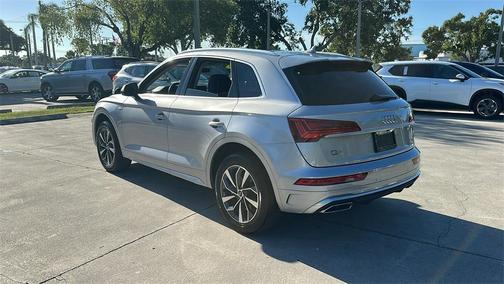 2023 Audi Q5 45 S line Premium Plus