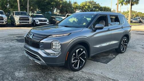 2023 Mitsubishi Outlander SEL