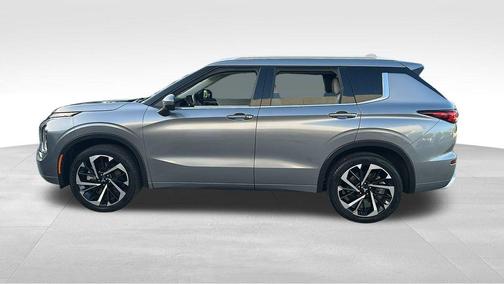 2023 Mitsubishi Outlander SEL
