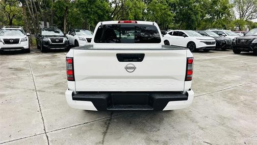 2025 Nissan Frontier SV