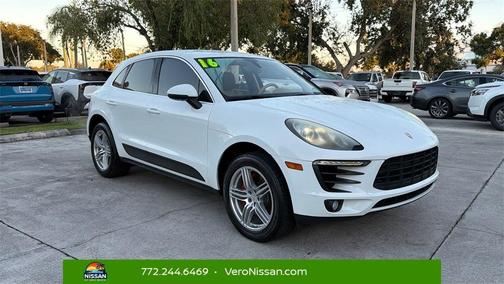 2016 Porsche Macan S