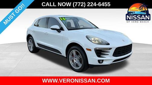 2016 Porsche Macan S