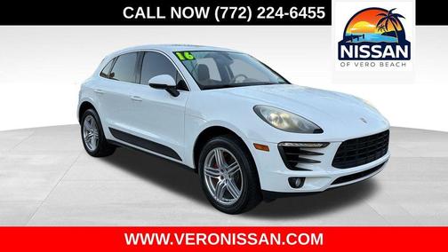 2016 Porsche Macan S