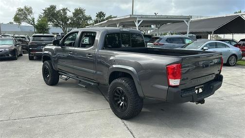 2017 Toyota Tacoma SR5