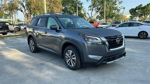 2025 Nissan Pathfinder SL