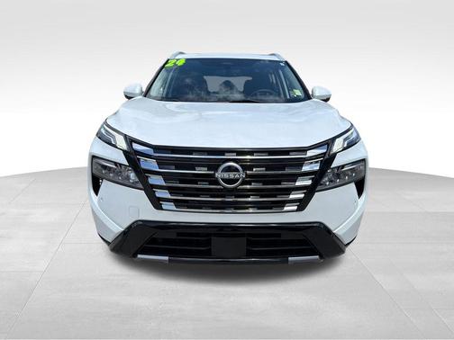 Everest White P 2024 Nissan Rogue Platinum
