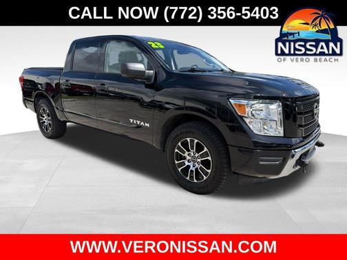 Black 2023 Nissan Titan SV