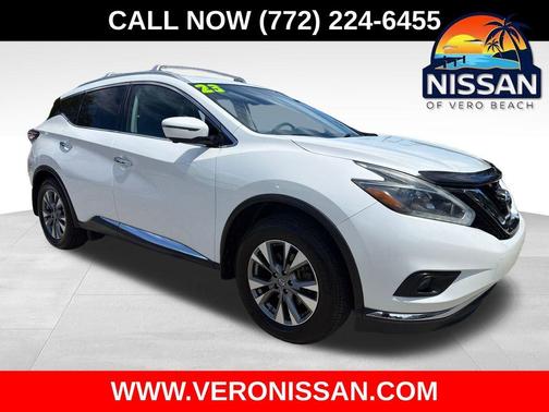 White 2018 Nissan Murano SL