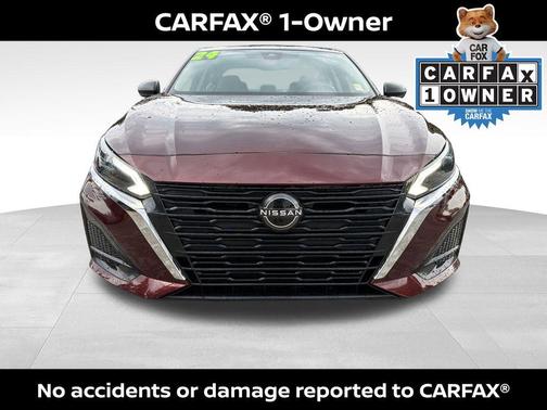 Garnet Pearl Me 2024 Nissan Altima 2.5 SV
