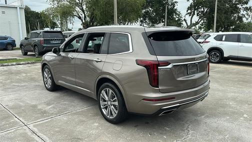2023 Cadillac XT6 Premium Luxury FWD