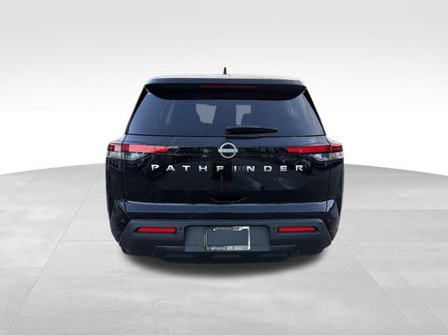 2024 Nissan Pathfinder S