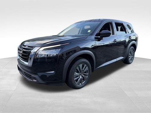 2024 Nissan Pathfinder S