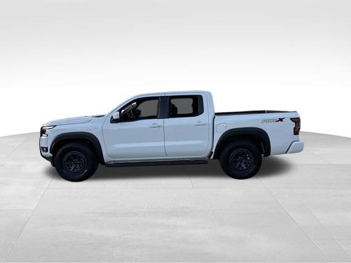 Glacier White 2025 Nissan Frontier PRO-X