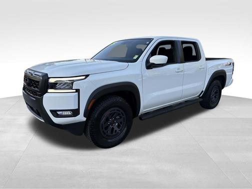 Glacier White 2025 Nissan Frontier PRO-X