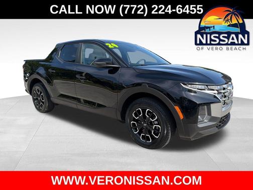 Phantom Black 2024 Hyundai SANTA CRUZ 2.5L SEL