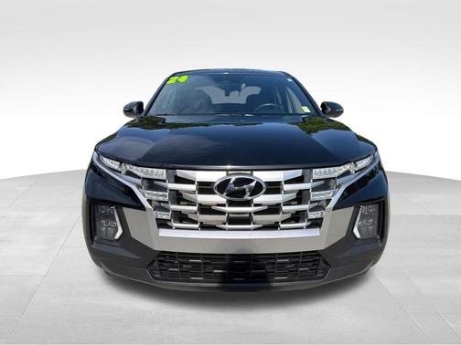 Phantom Black 2024 Hyundai SANTA CRUZ 2.5L SEL