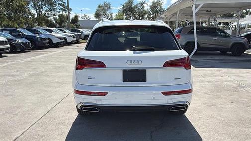 2024 Audi Q5 45 S line quattro Premium
