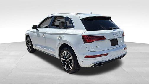 2024 Audi Q5 45 S line quattro Premium