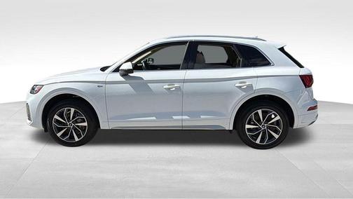 2024 Audi Q5 45 S line quattro Premium