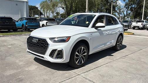 2024 Audi Q5 45 S line quattro Premium