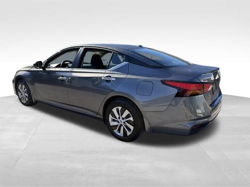 2025 Nissan Altima S