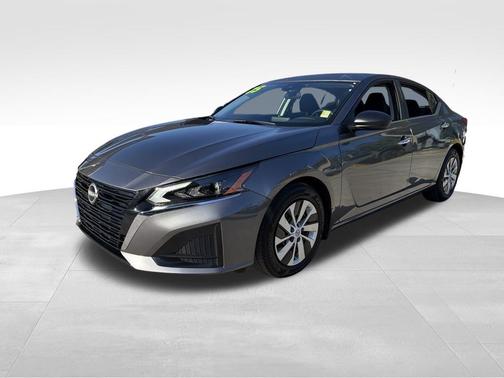 2025 Nissan Altima S