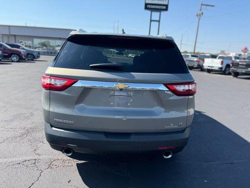 2018 Chevrolet Traverse LT Cloth