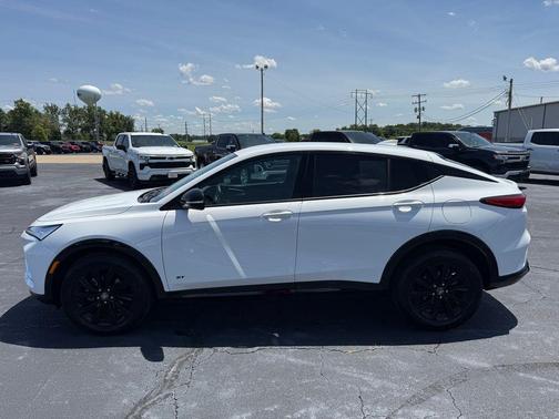 Summit White 2025 Buick Envista Sport Touring FWD