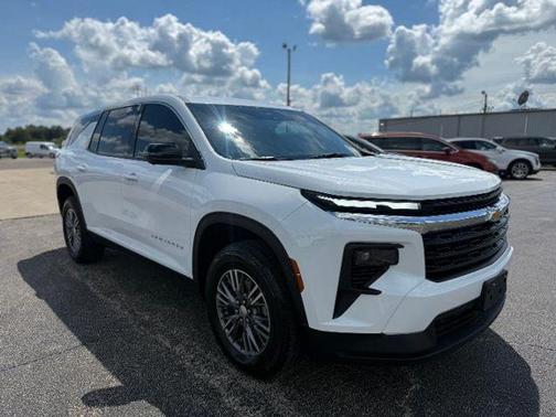 2024 Chevrolet Traverse LS