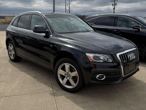 Brilliant Black 2012 Audi Q5 3.2 Prestige