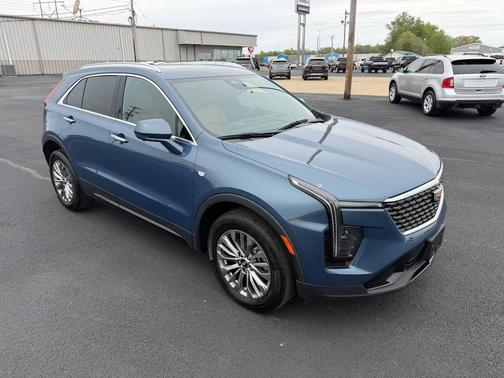 Deep Sea Metallic 2025 Cadillac XT4 Premium Luxury