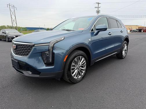 Deep Sea Metallic 2025 Cadillac XT4 Premium Luxury