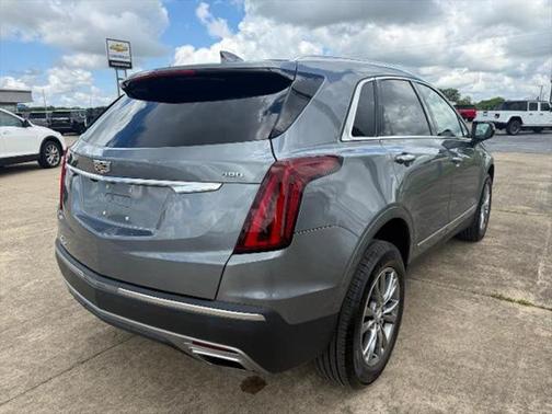 2022 Cadillac XT5 Premium Luxury