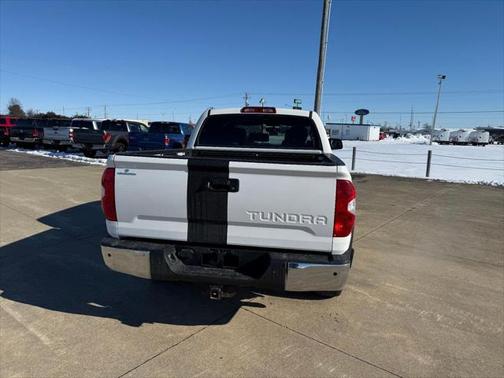 2017 Toyota Tundra SR5