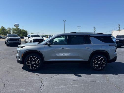 Sterling Gray Metallic 2026 Chevrolet Traverse High Country