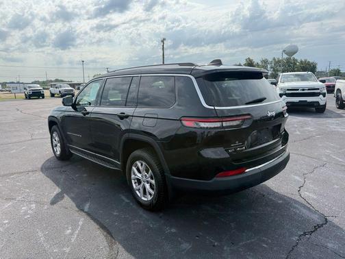 Diamond Black Crystal Pearlcoat 2022 Jeep Grand Cherokee L Limited
