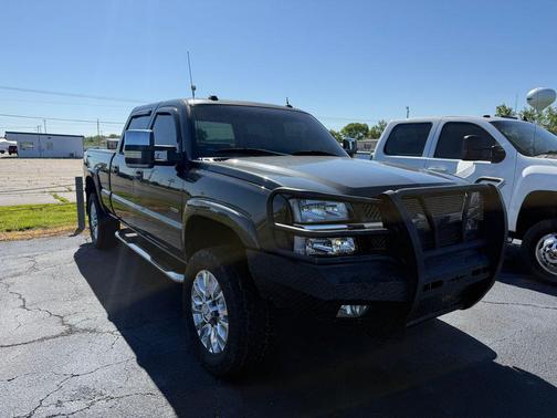 Dark Gray Metallic 2004 Chevrolet Silverado 2500 LT H/D Crew Cab