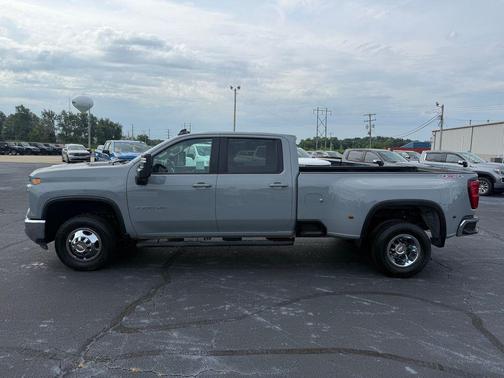 Slate Gray Metallic 2024 Chevrolet Silverado 3500 LT