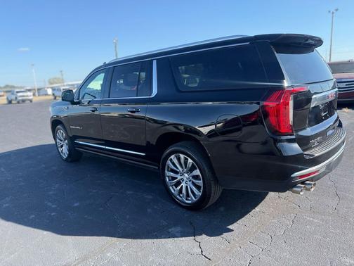 Onyx Black 2022 GMC Yukon XL Denali