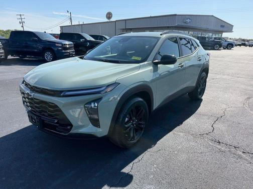 Cacti Green 2026 Chevrolet Trax FWD ACTIV