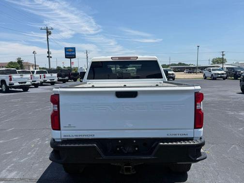 Summit White 2020 Chevrolet Silverado 2500 Custom